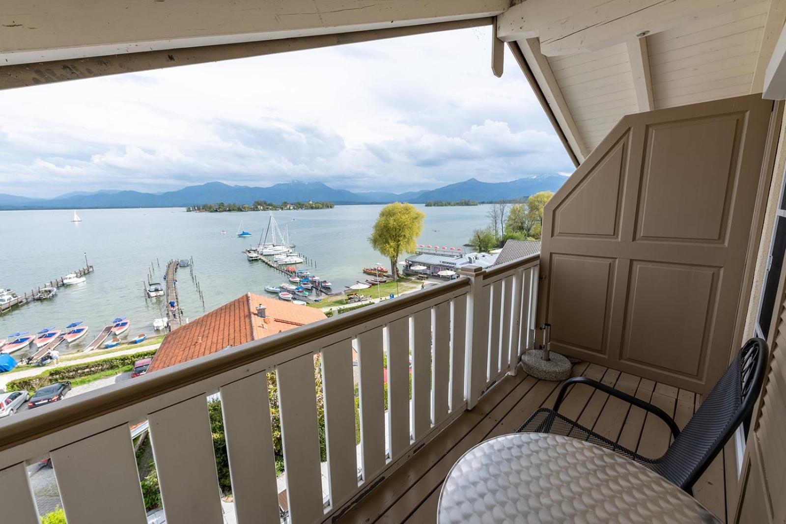 Chiemseestern Vacation & Recreation "Adults Only" Hotell Gstadt am Chiemsee Rom bilde