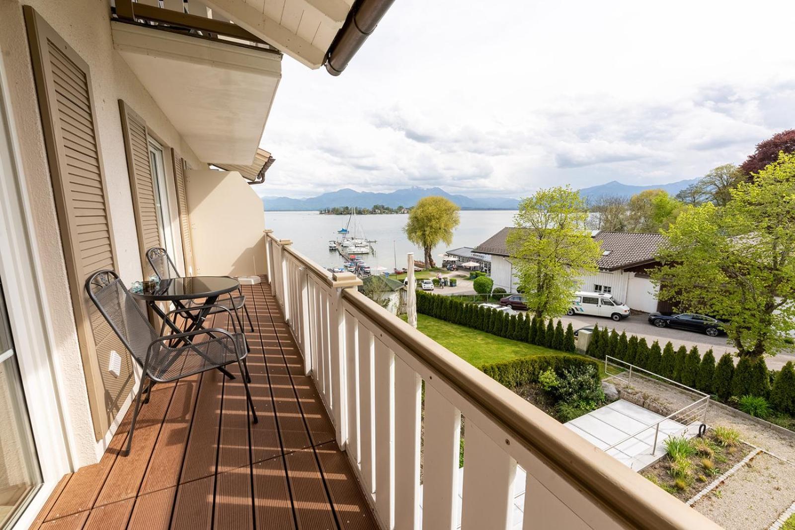 Chiemseestern Vacation & Recreation "Adults Only" Hotell Gstadt am Chiemsee Rom bilde